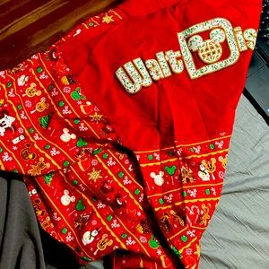 Disney Christmas spirit jersey L